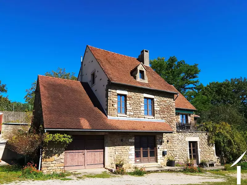 Maison, 240 m²