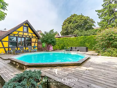 Maison, 251 m²