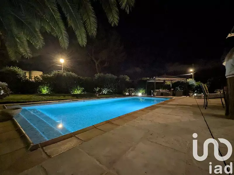Maison, 197 m²