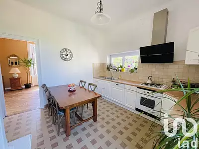 Maison, 250 m²