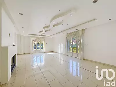 Maison, 246 m²