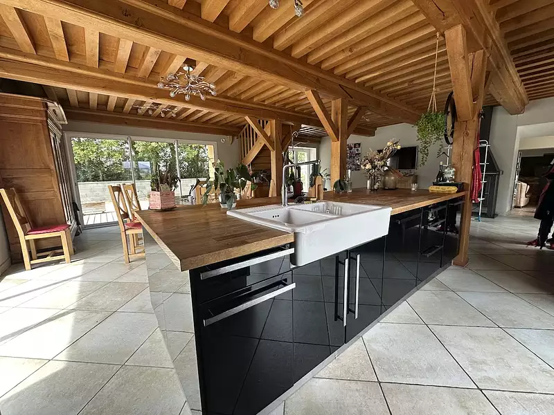 Maison, 230 m²