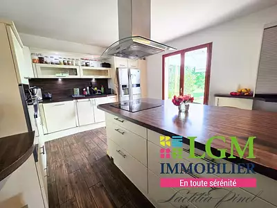 Maison, 206 m²
