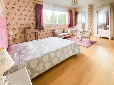 Maison, 242 m²