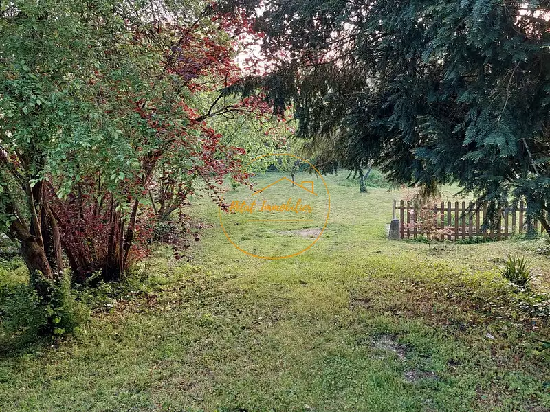 Terrain, 673 m²