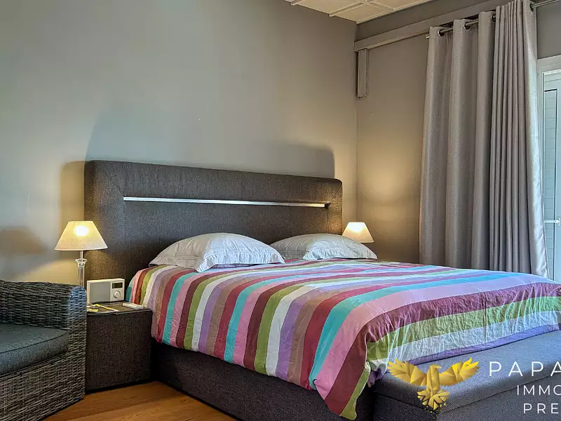 Maison, 263 m²