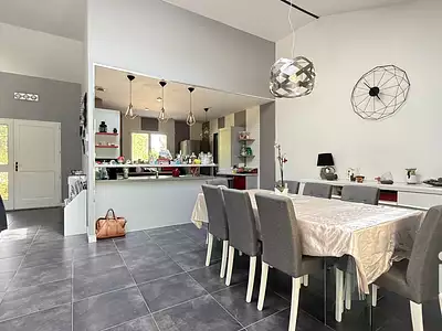 Maison, 151 m²