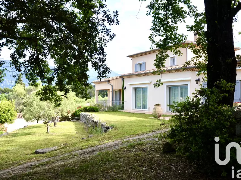 Maison, 391 m²