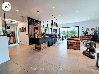 Maison, 188 m²