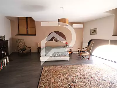 Maison, 451 m²