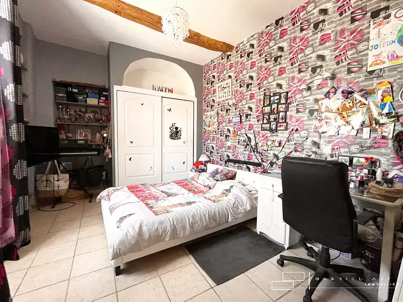 Maison, 180 m²