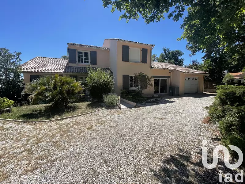 Maison, 167 m²