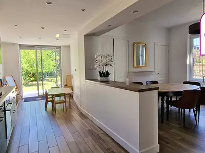 Maison, 221 m²