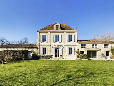 Maison, 318 m²