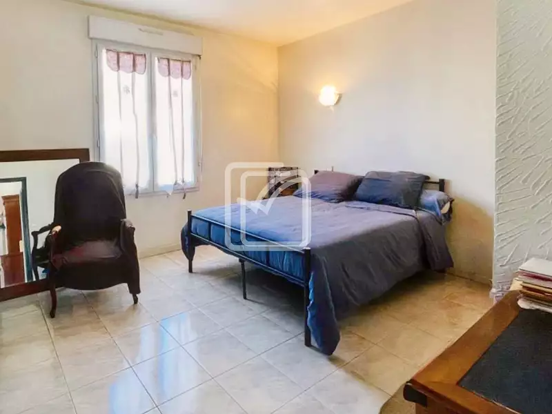 Maison, 281 m²
