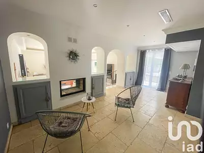 Maison, 254 m²