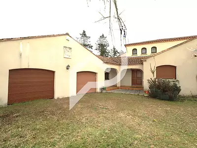 Maison, 294,57 m²