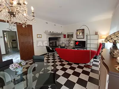 Maison, 180 m²