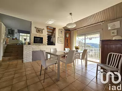 Maison, 151 m²