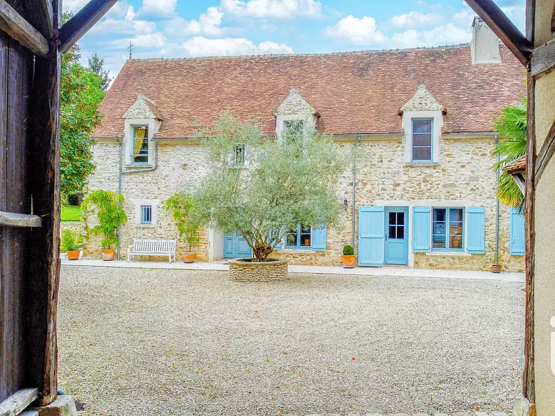 Maison, 281 m²