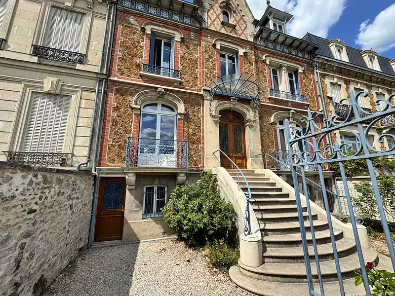 Maison, 185 m²