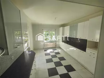 Maison, 192 m²