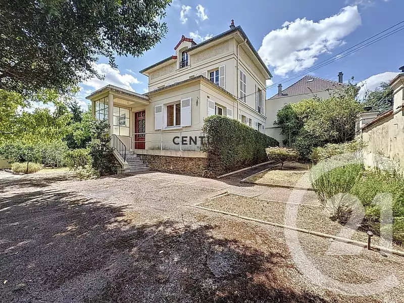 Maison, 180 m²