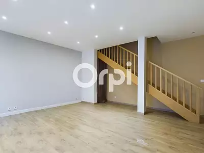 Maison, 168 m²