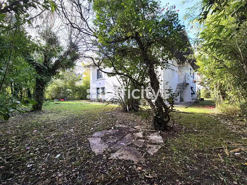 Maison, 195 m²