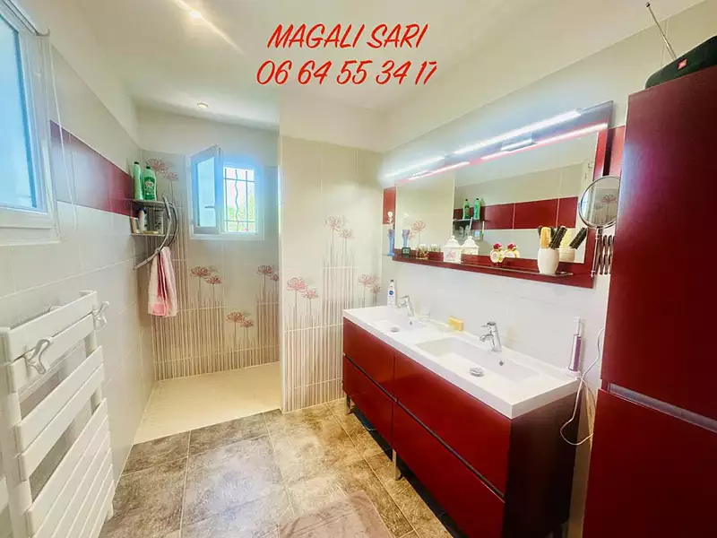 Maison, 158 m²