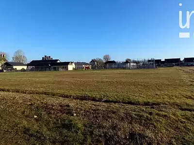 Terrain, 8 206 m²