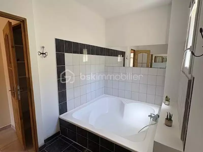 Maison, 177 m²