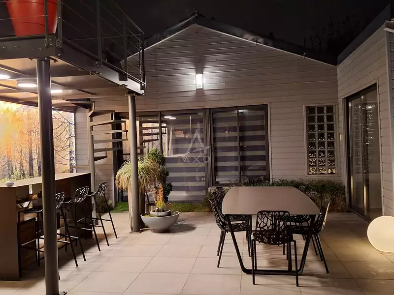 Maison, 286 m²