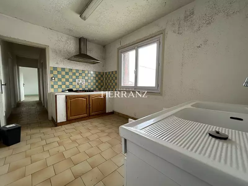 Immeuble, 285 m²