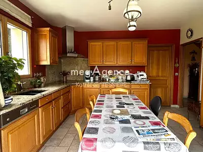 Maison, 228 m²
