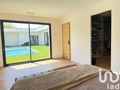 Maison, 232 m²