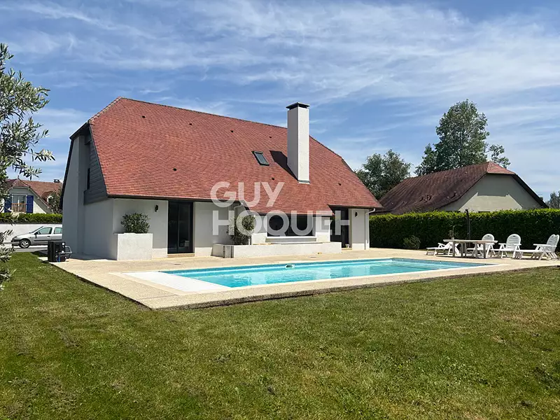 Maison, 195 m²