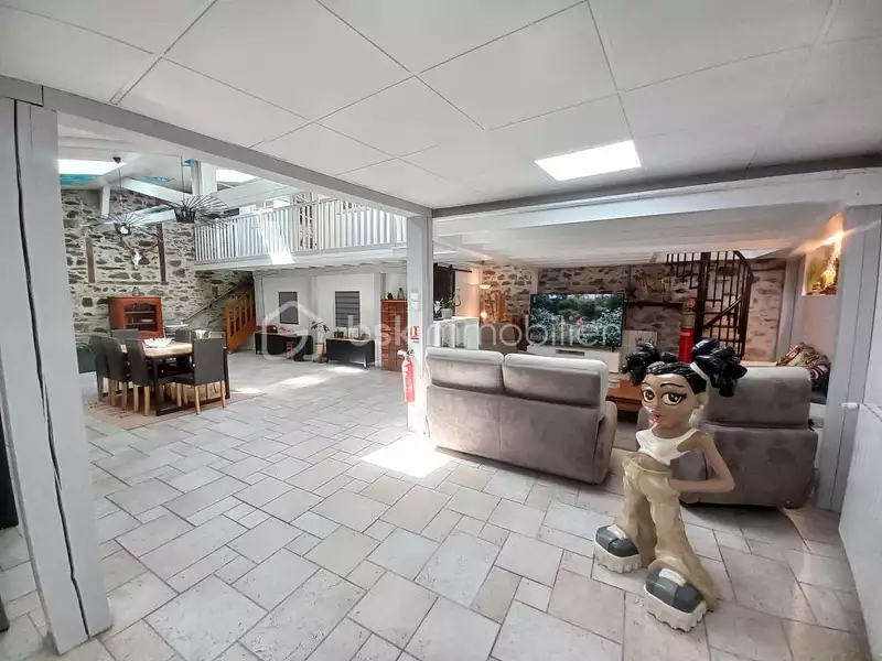 Appartement, 230 m²