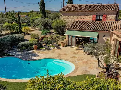 Maison, 166 m²