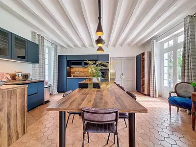 Maison, 250 m²