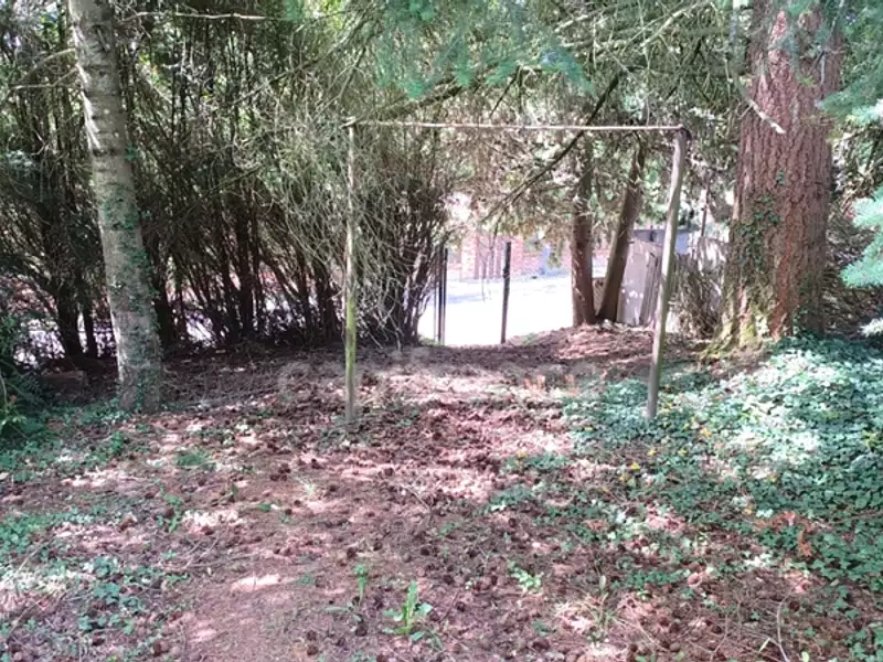 Terrain, 836 m²