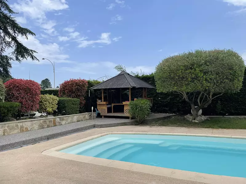Maison, 177 m²