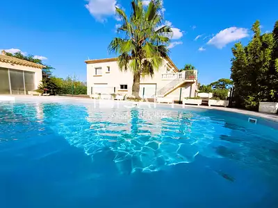 Maison, 300 m²
