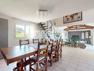 Maison, 197 m²