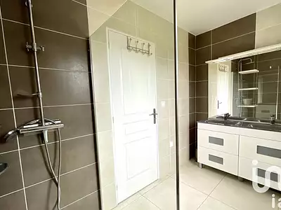 Maison, 121 m²