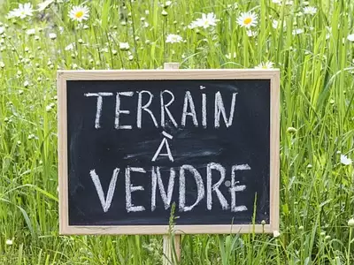 Terrain, 2 500 m²