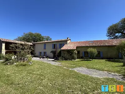Maison, 270 m²
