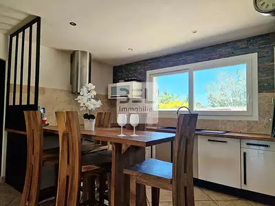 Maison, 220 m²