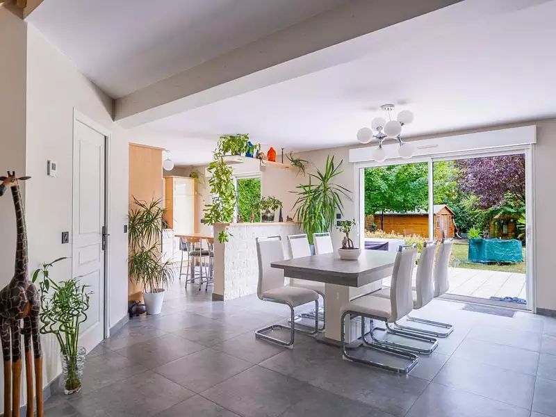 Maison, 153 m²