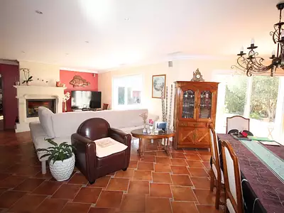 Maison, 240 m²